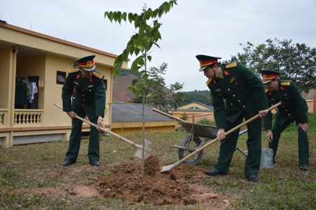 http://yenbai.gov.vn/vi/PublishingImages/Lan%20H%C6%B0%C6%A1ng/tin%20khai%20th%C3%A1c%202014/DSC_0881.JPG